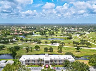 7461 W COUNTRY CLUB DRIVE N 408, Sarasota, FL 34243