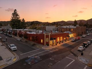 234 SW 5th Street, Grants Pass, OR 97526