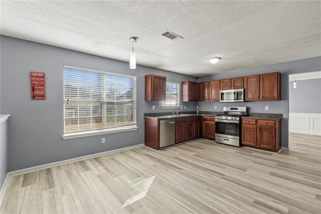 541 Hamlet Drive, Hampton, GA 30228