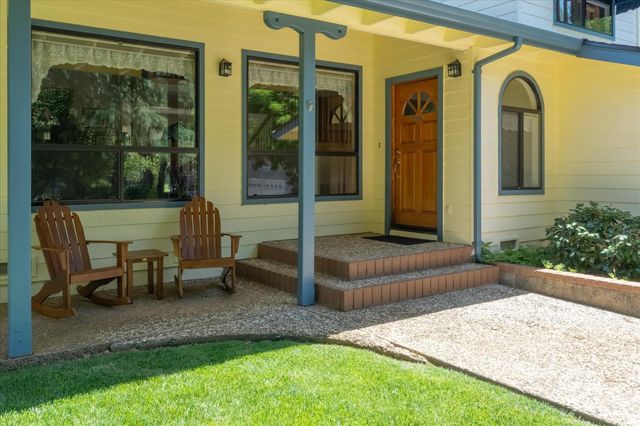 830 Stella Dr, Murphys, CA 95247