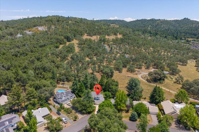 830 Stella Dr, Murphys, CA 95247