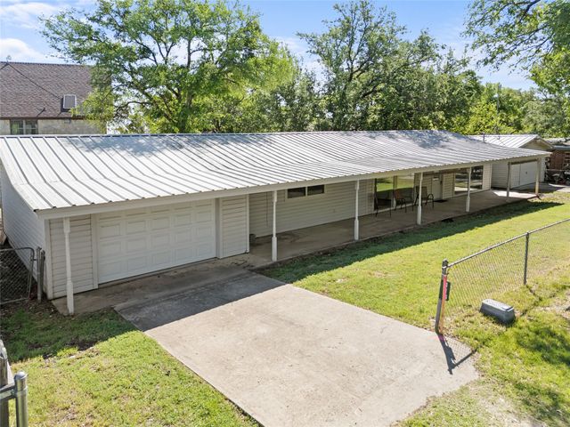 116 CR 1751, Clifton, TX 76634