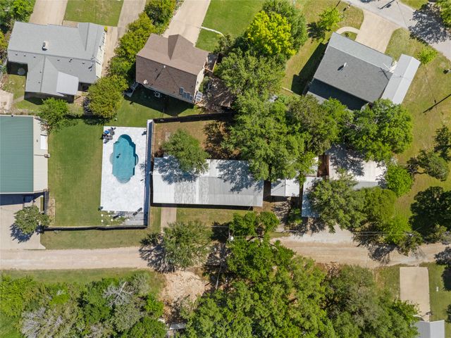 116 CR 1751, Clifton, TX 76634