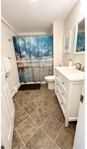 227 Thames Street 1, Bristol, RI 02809