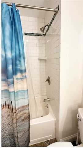 227 Thames Street 1, Bristol, RI 02809