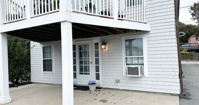 227 Thames Street 1, Bristol, RI 02809