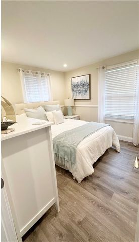 227 Thames Street 1, Bristol, RI 02809