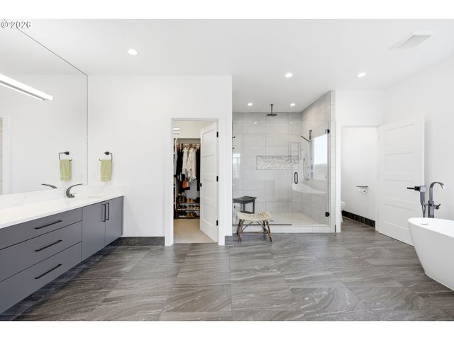 1345 N R St, Washougal, WA 98671