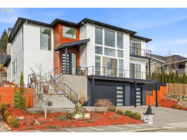 1345 N R St, Washougal, WA 98671