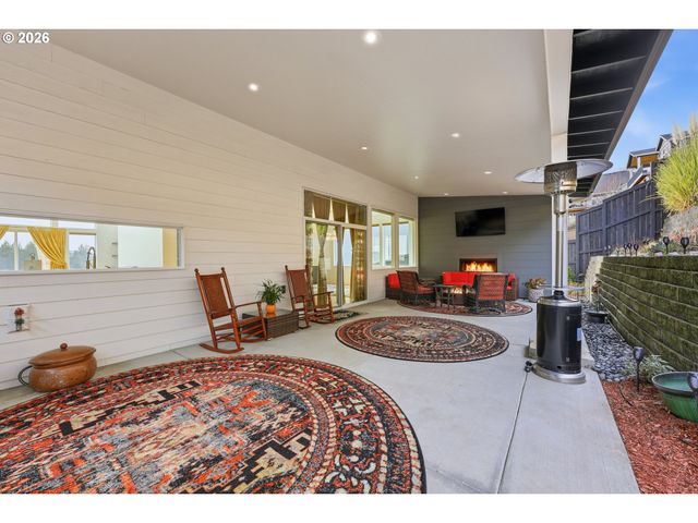 1345 N R St, Washougal, WA 98671