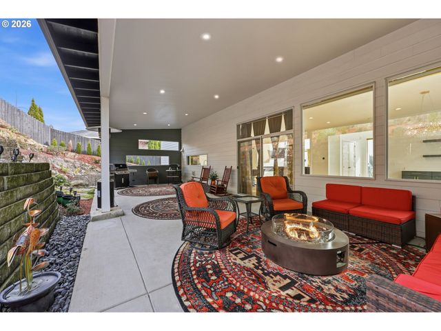 1345 N R St, Washougal, WA 98671