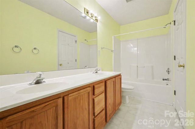 10134 Frosty Lane, Charlotte, NC 28216