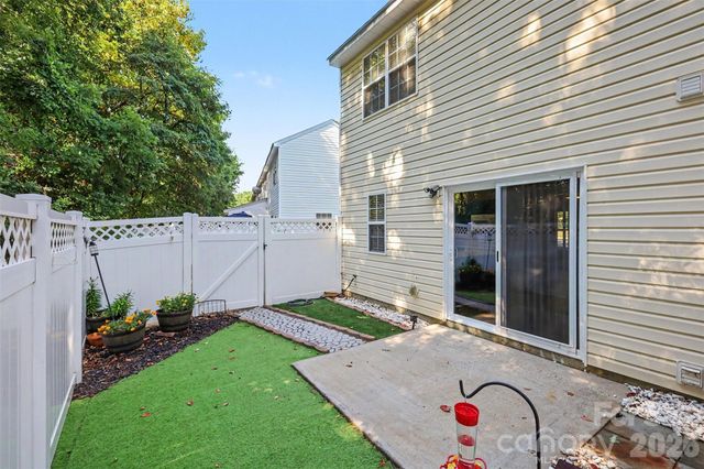 10134 Frosty Lane, Charlotte, NC 28216