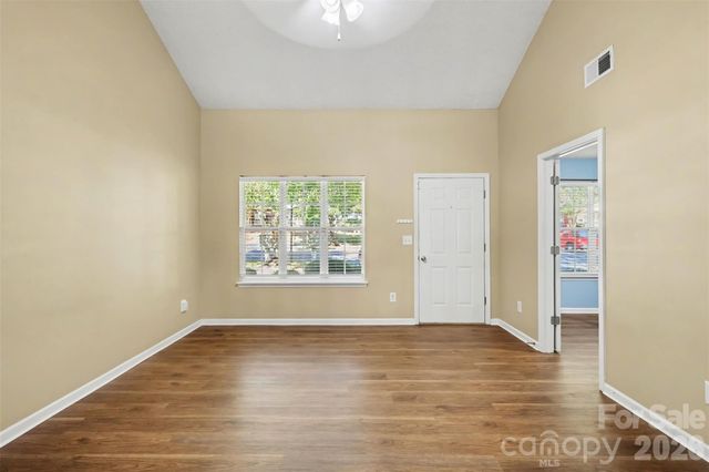 10134 Frosty Lane, Charlotte, NC 28216