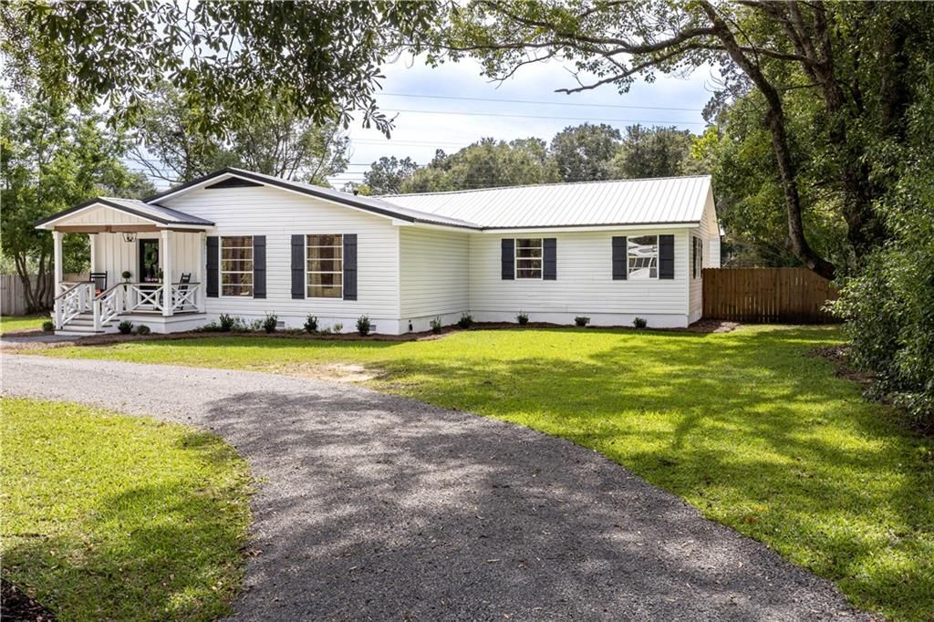 27 Saraland Avenue N, Saraland, AL 36571 — photo 5