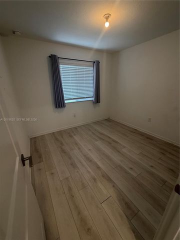 2355 SE 10th St, Homestead, FL 33035