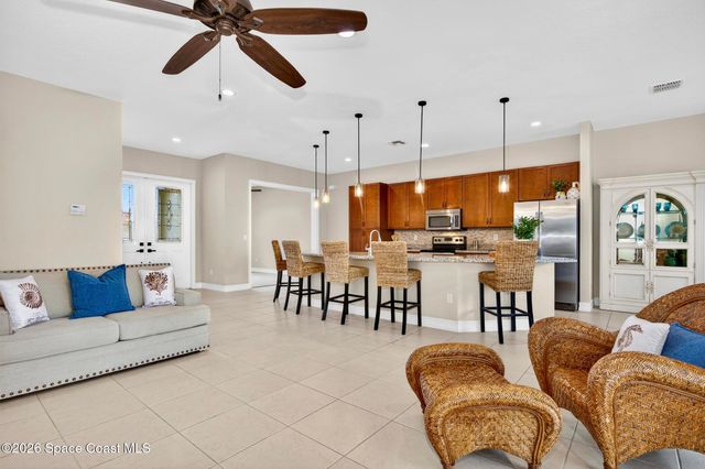 5523 49th Avenue, Vero Beach, FL 32967