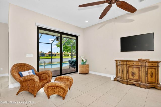 5523 49th Avenue, Vero Beach, FL 32967
