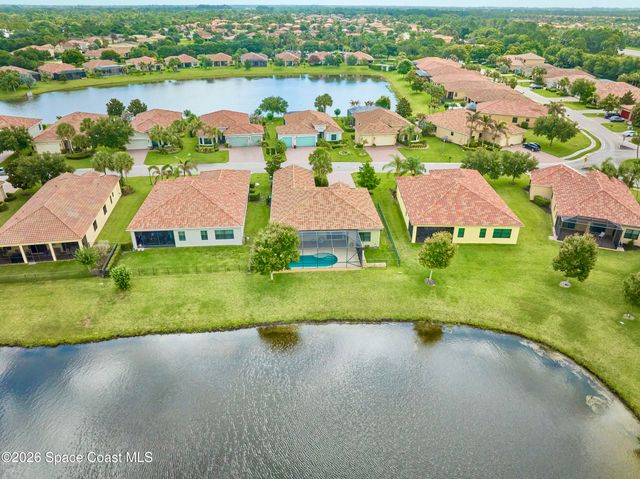 5523 49th Avenue, Vero Beach, FL 32967