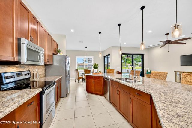 5523 49th Avenue, Vero Beach, FL 32967
