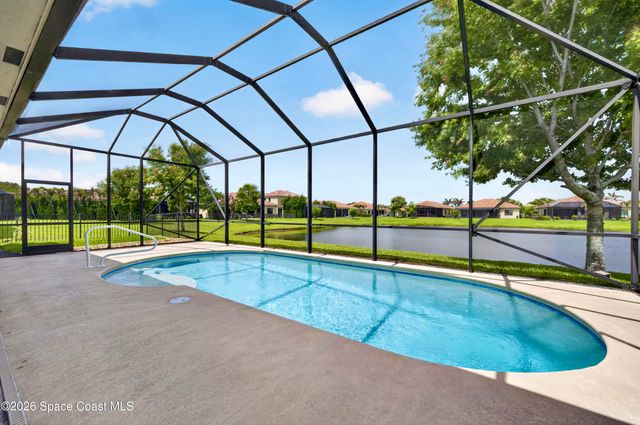 5523 49th Avenue, Vero Beach, FL 32967