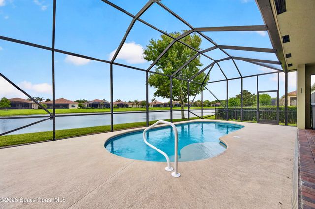 5523 49th Avenue, Vero Beach, FL 32967