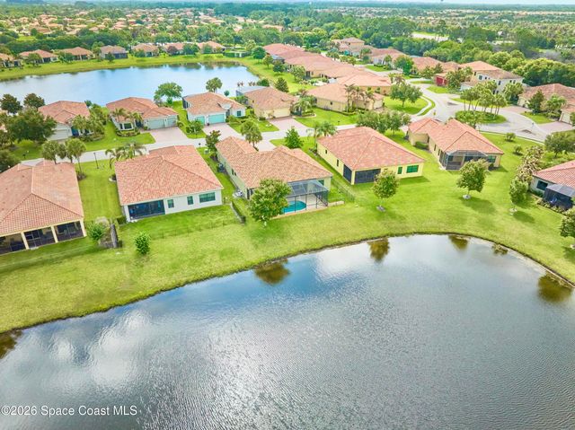 5523 49th Avenue, Vero Beach, FL 32967