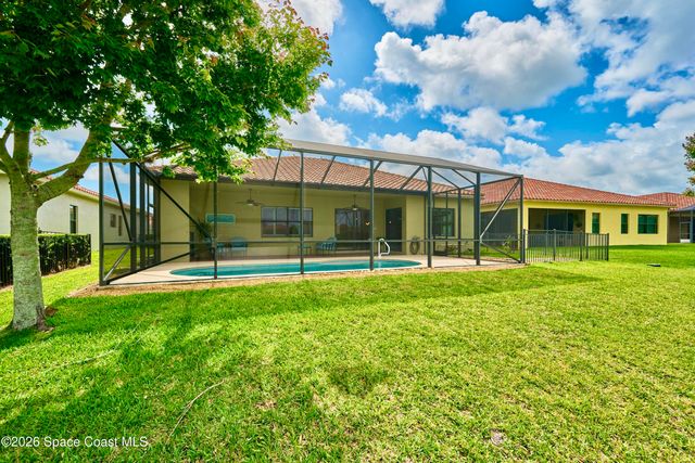 5523 49th Avenue, Vero Beach, FL 32967