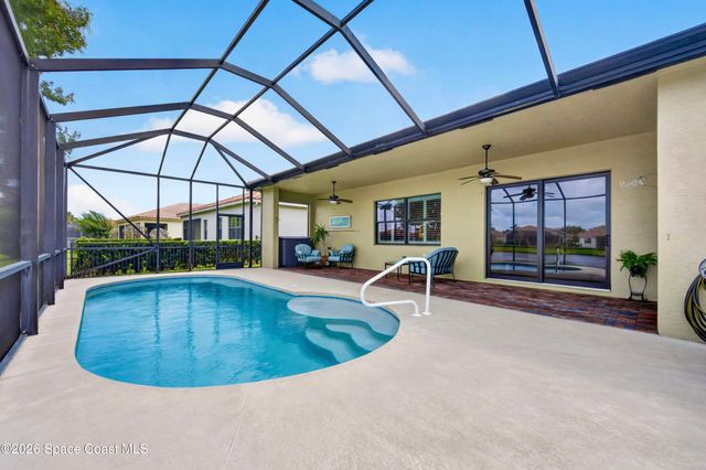 5523 49th Avenue, Vero Beach, FL 32967