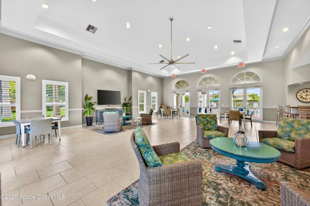 5523 49th Avenue, Vero Beach, FL 32967