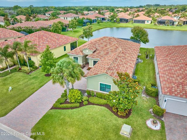 5523 49th Avenue, Vero Beach, FL 32967