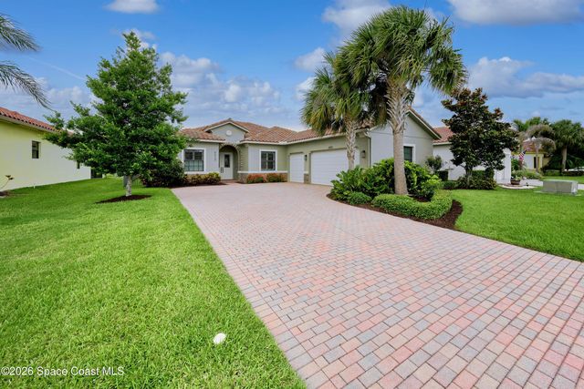 5523 49th Avenue, Vero Beach, FL 32967