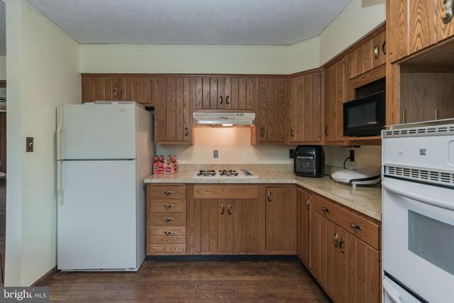 1365 E BLOOMERY PIKE, Bloomery, WV 22625