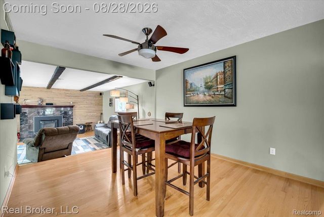 5214 Daniels Drive, Troy, MI 48098