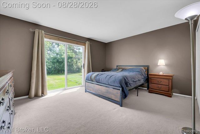 5214 Daniels Drive, Troy, MI 48098