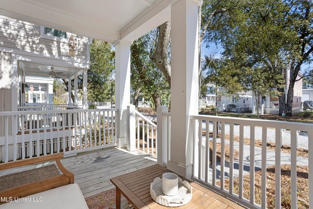 2207 Government Street, 17, Ocean Springs, MS 39564