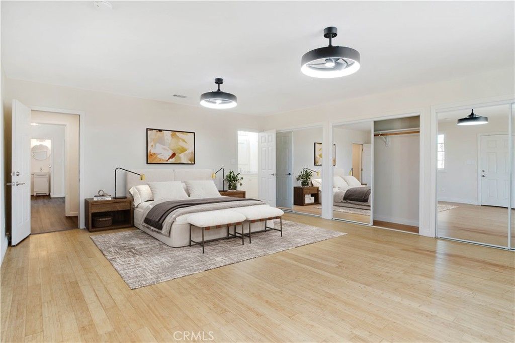 Image 12 of property listing at 7633-7635 Fallbrook Avenue, West Hills, CA 91304