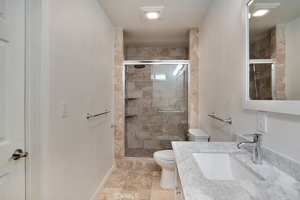 Image 18 of property listing at 7633-7635 Fallbrook Avenue, West Hills, CA 91304