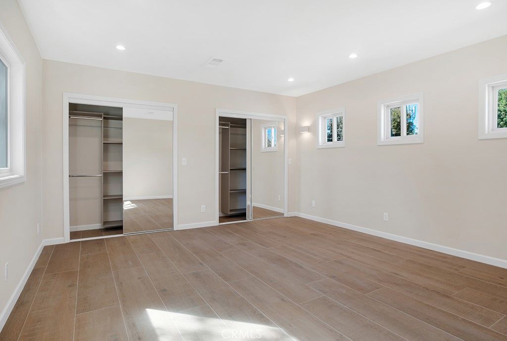 Image 28 of property listing at 7633-7635 Fallbrook Avenue, West Hills, CA 91304