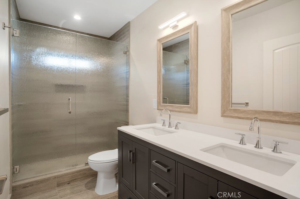 Image 29 of property listing at 7633-7635 Fallbrook Avenue, West Hills, CA 91304