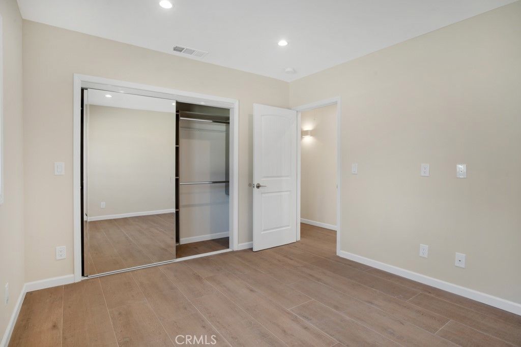 Image 33 of property listing at 7633-7635 Fallbrook Avenue, West Hills, CA 91304