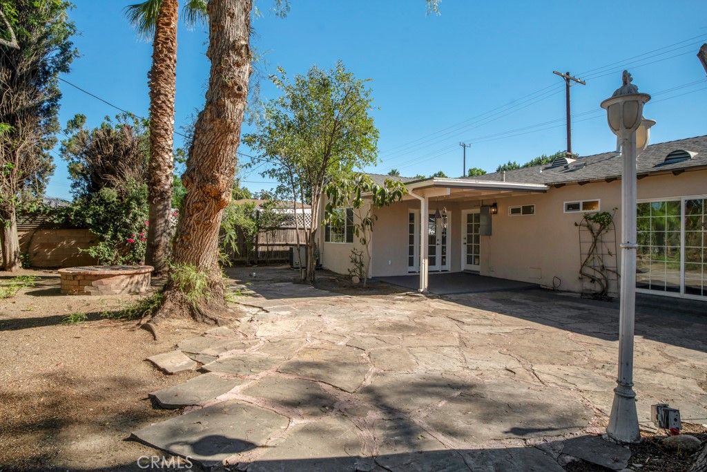 Image 39 of property listing at 7633-7635 Fallbrook Avenue, West Hills, CA 91304