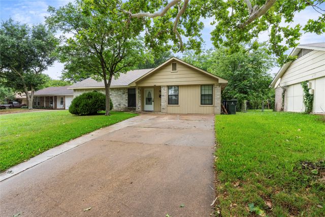 1121 Sam Houston Drive, Garland, TX 75042