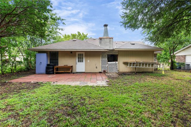 1121 Sam Houston Drive, Garland, TX 75042