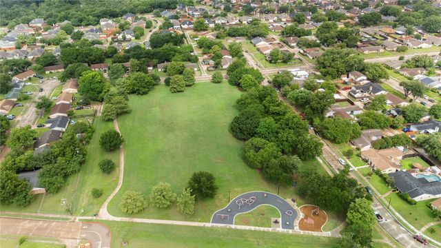 1121 Sam Houston Drive, Garland, TX 75042