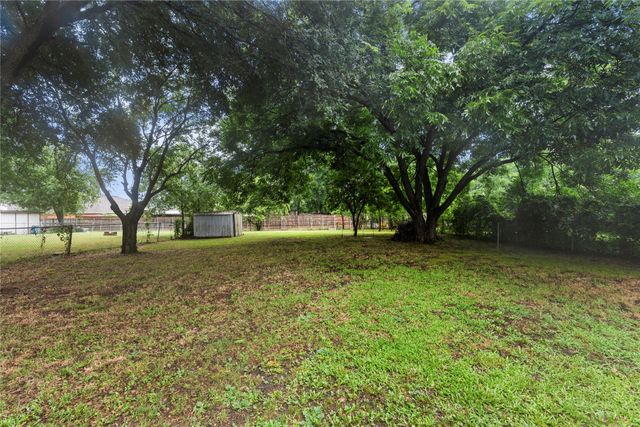 1121 Sam Houston Drive, Garland, TX 75042