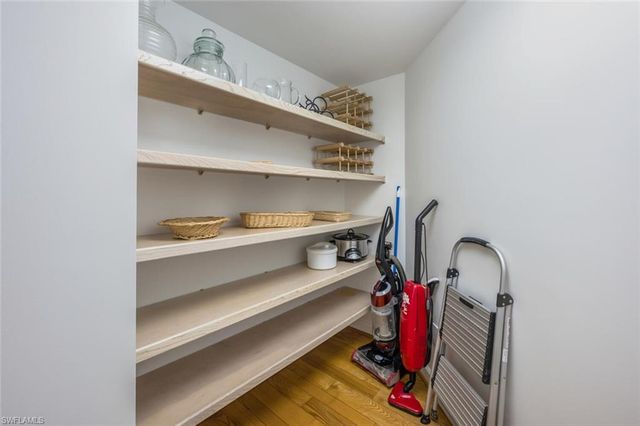 8231 Bay Colony DR # 1004, Naples, FL 34108