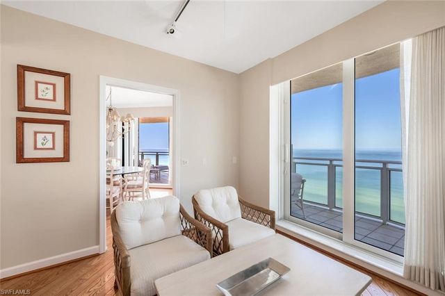 8231 Bay Colony DR # 1004, Naples, FL 34108