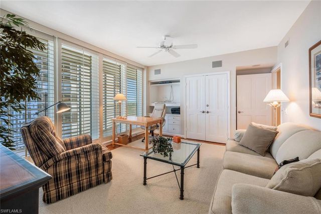 8231 Bay Colony DR # 1004, Naples, FL 34108