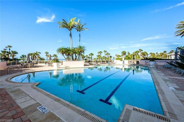 8231 Bay Colony DR # 1004, Naples, FL 34108